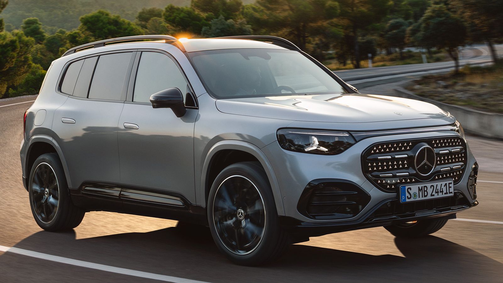 Επίσημη πρεμιέρα για τη νέα Mercedes GLB 